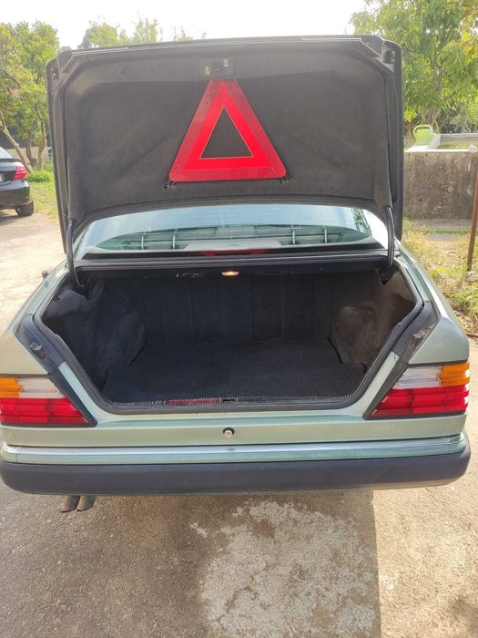 Mercedes-Benz 300E-24V W124
