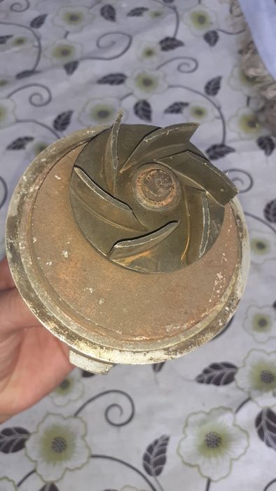 Помпа шевроле лачетті 1.8 sed стан працюе