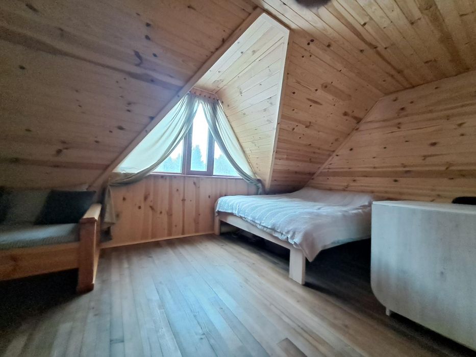 Будинок, Стара Гута 141 м2+5 сот землі, 6 кім.