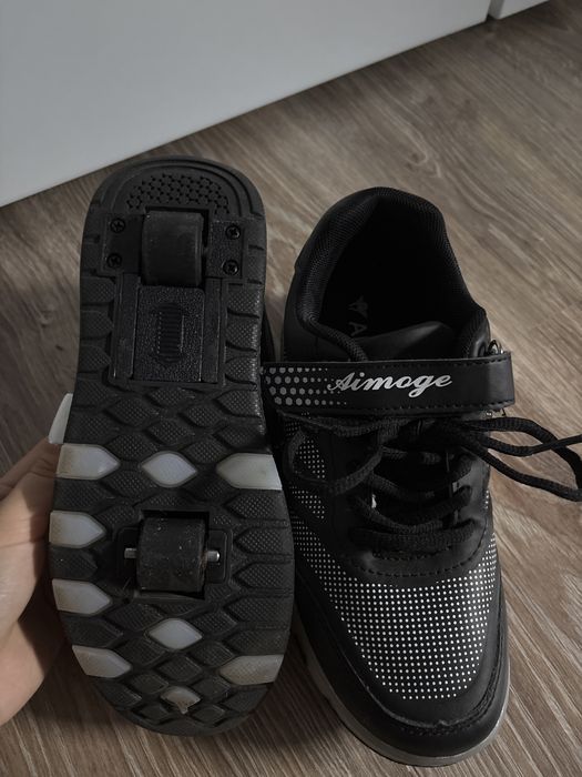 Buto rolki Papilio świecące