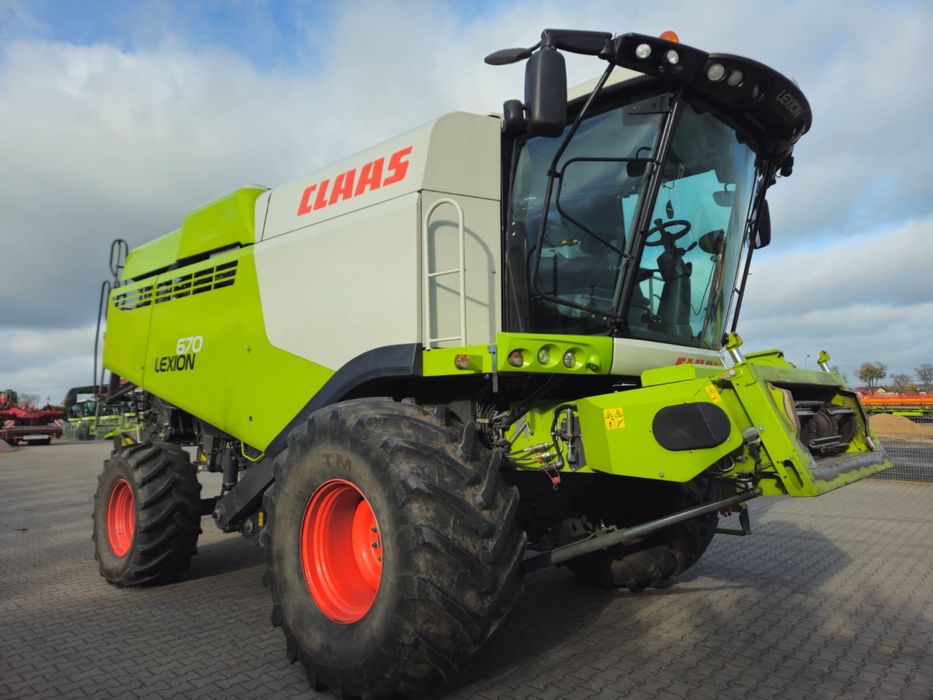 Claas Lexion 670 + V770 rok 2020