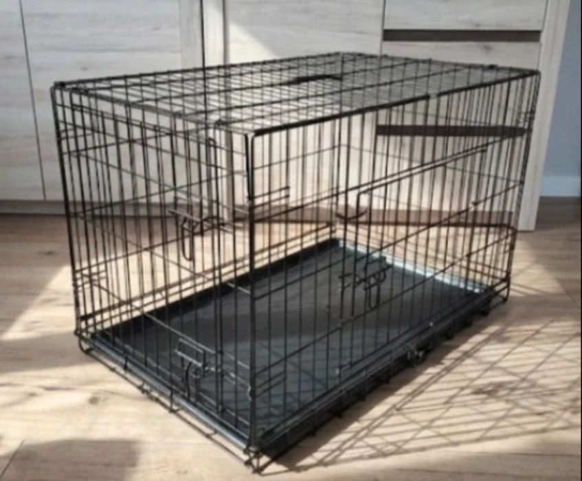 Metalowa klatka dla psa i kota – Transporter i kojec M/L (63x44x50 cm)