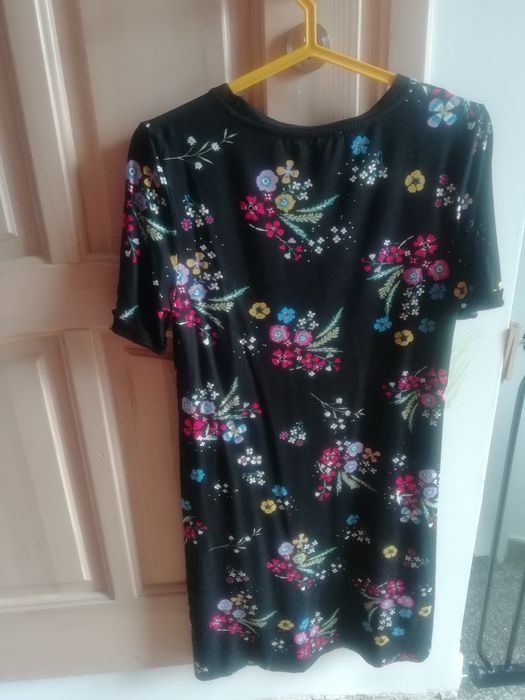 Ubrania damskie w r M/L , okazja!