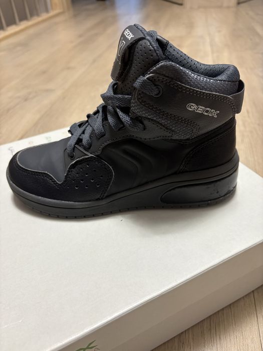 Buty Geox J XLED rozm. 32