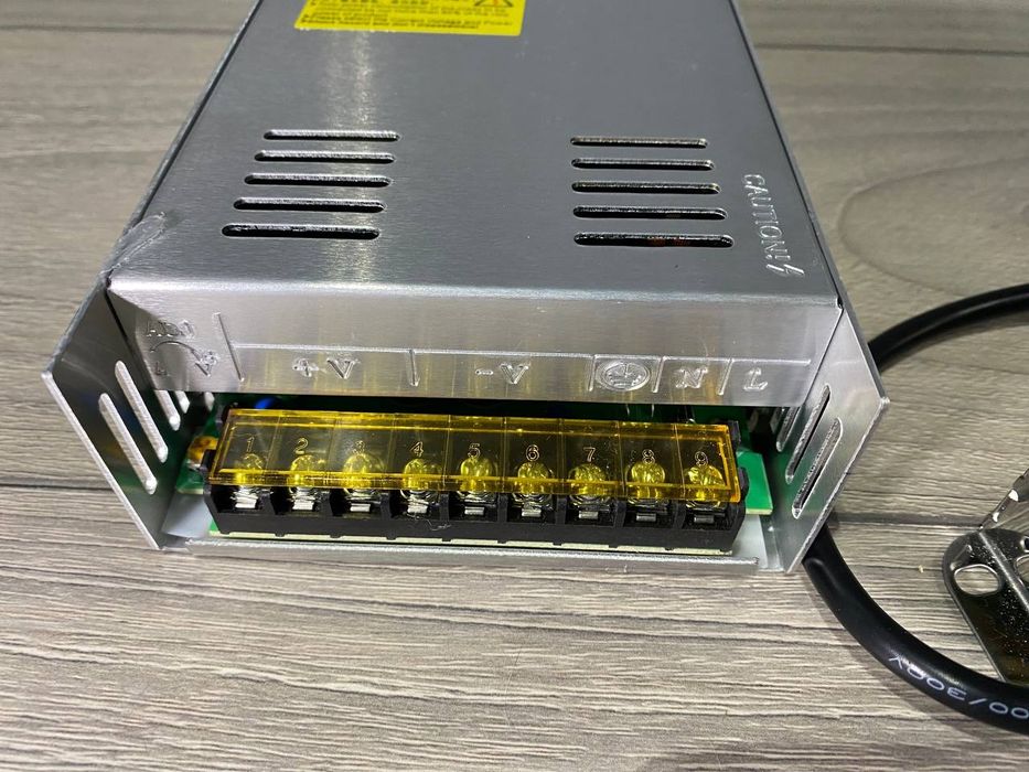 Ультразвуковий генератор туману / зволожувач повітря