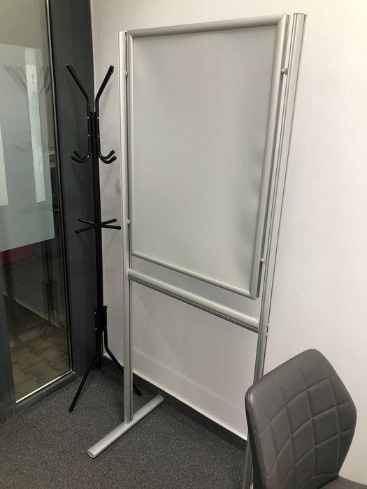 Dwustronny stojak reklamowy (potykacz) na plakat 2x A1