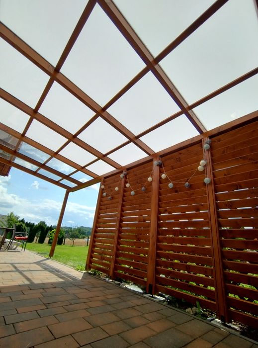 Zadaszenie tarasu, altana ogrodowa, pergola, poliwęglan, balustrada