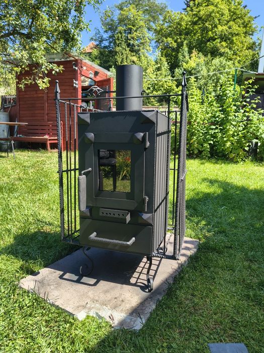 Piec do sauny do 12m3 opalany drewnem, mieści ok100-120kg kamieni