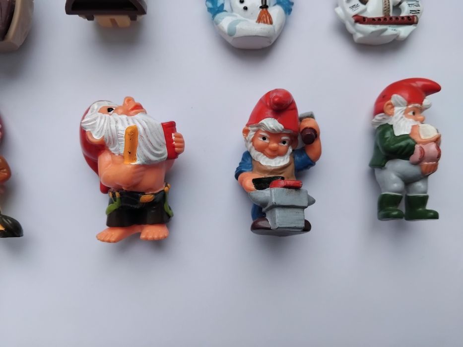 Раритет. Колекційні новорічні фігурки Kinder (Ferrero)