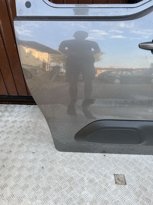 Drzwi przesuwne prawe Citroen Berlingo IV Rifter Combo Proace Partner 18r-