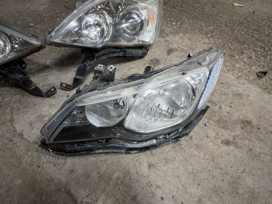 Фара ліва левая хонда цівік 4д Honda civic 4d 2006-12 фари ліва