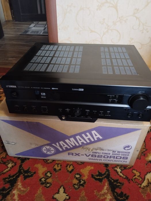 Продам ресивер Yamaha rx-v620