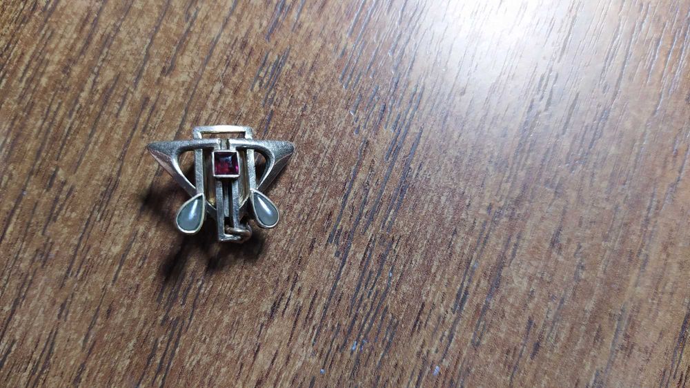 кулон старинный с камнями
позолота