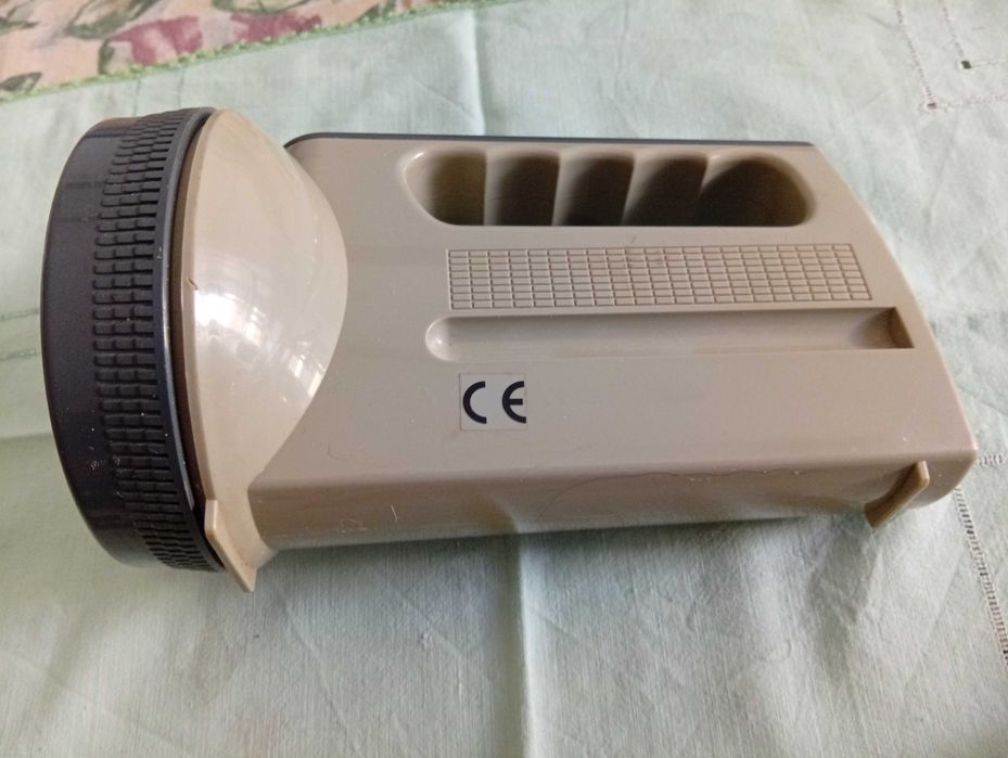 Lanterna portátil (usada), CE