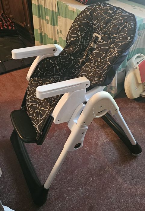 Cadeira de refeição bebé Bebé Due ajustável e reclinável