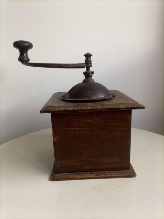 Moinho de café vintage