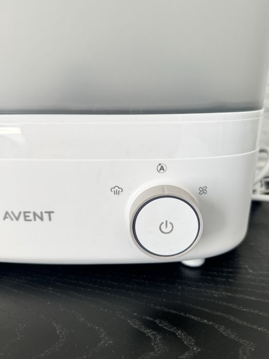 Elektryczny sterylizator parowy z suszarką Philips Avent SCF293/00