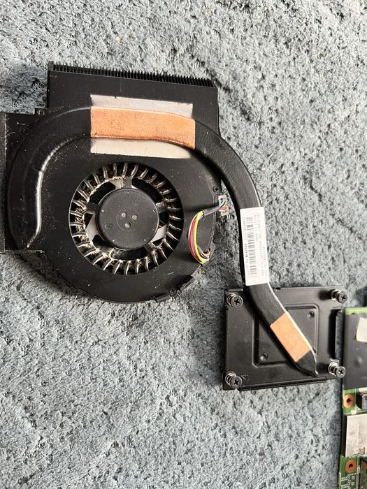 2 Материнські  плати і нижній корпус Lenovo L540