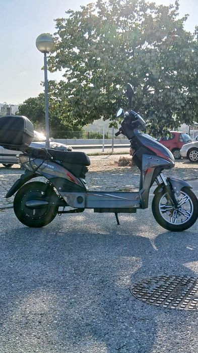 Scooter Elétrica  em perfeito estado