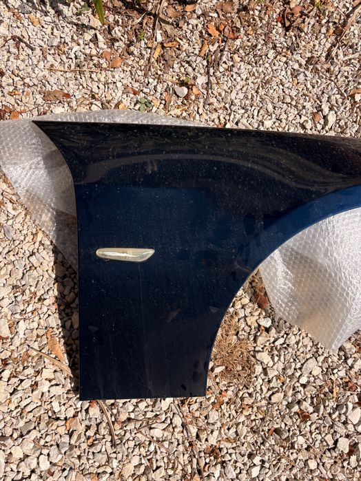 Guarda lamas BMW E90-91 direito
