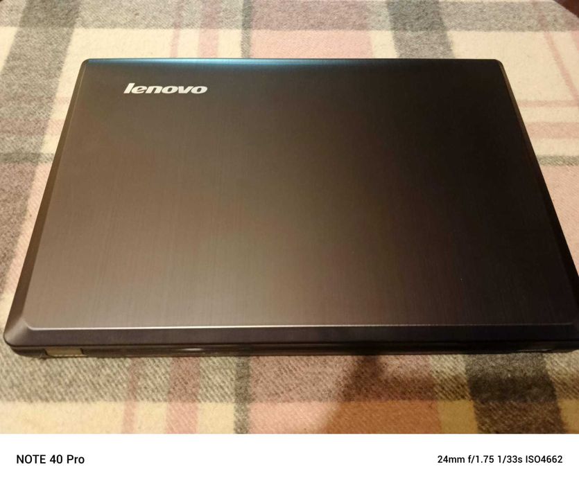 Laptop / notebook / komputer - Lenovo Y 580
