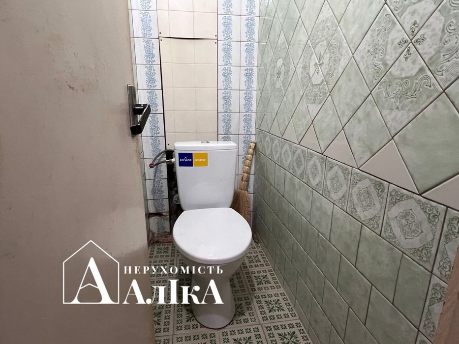Продам 4-кімнатну квартиру з гарним плануванням!