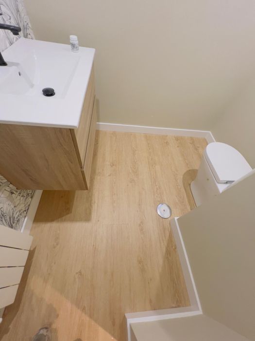 Instalação de Chão Flutuante e Carpinteiros de Limpos