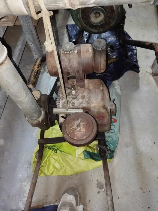 Vários motores rega