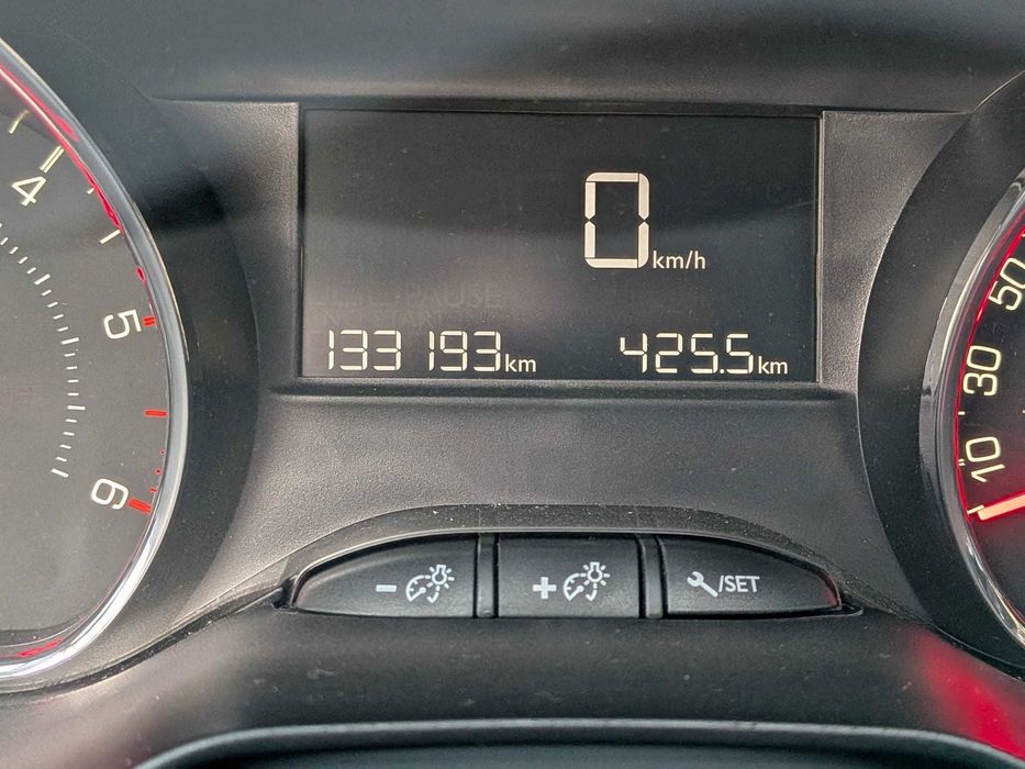 Peugeot 208, 2015 - 133.000 km