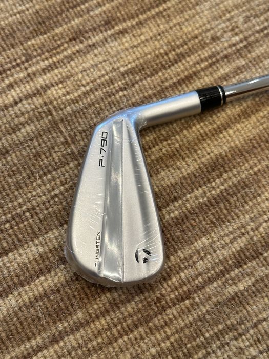 TaylorMade P790 Iron Set – New (Sealed)