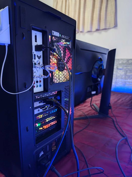 PC Corsair i9-14900K + 64Gb ddr5 + rtx 5070