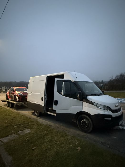 Wynajem busa Iveco Daily L3H3 Hak uciąg 3.5t Stalowa Wola i okolice