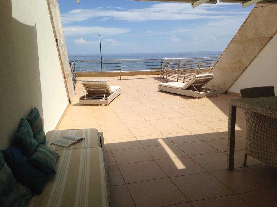 Apartamento T1 para férias - Primeira linha de praia com Garagem