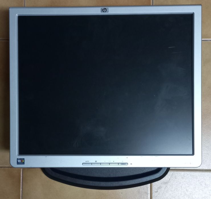 Monitores lcd com entradas usb