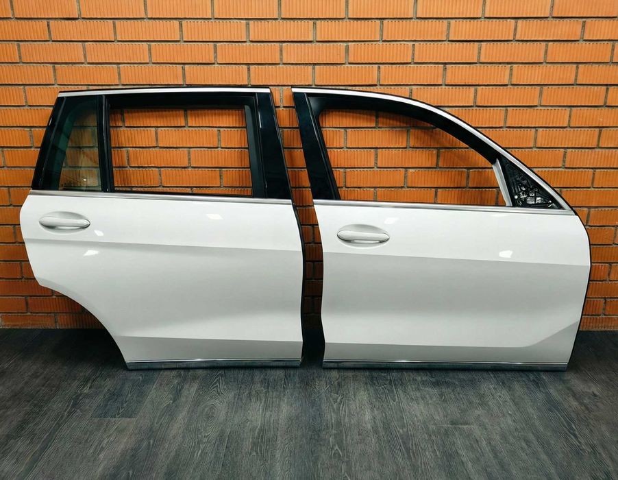 Двері BMW X7 G07 передні або задні праві ліві разборка