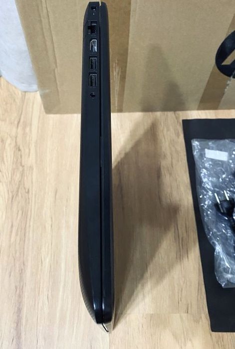 HP 17,3" на Ryzen 5 та 750Гб/8Гб DDR4