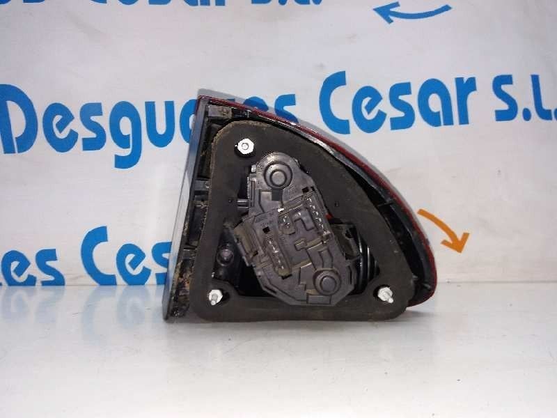 FAROLIM TRASEIRO ESQUERDO SEAT LEON 2001 -1M6945111FKZ