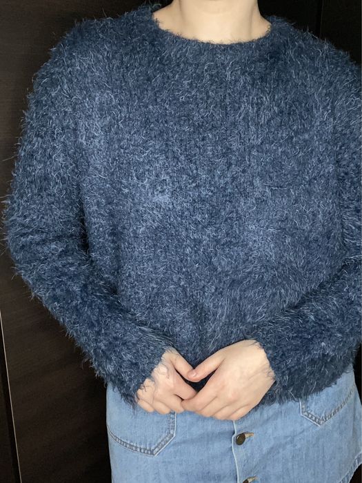 пухнастий светр mango