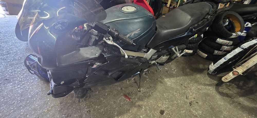 VFR 800 FI 2000 para peças