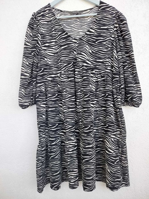 Ярусна сукня з рукавами три чверті принт зебра Primark EUR 46 р.