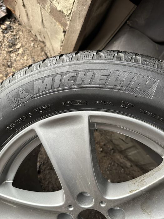 Шини Michelin Latitude Alpin 255/55 R18