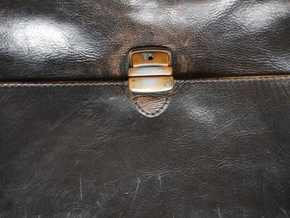 Aktówka męska czarna skórzana