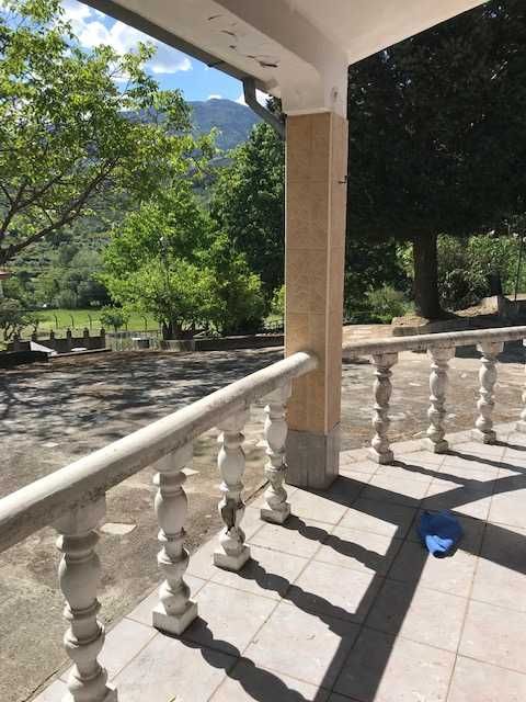 Casa rural mobilada T0 em jardim 1000m2