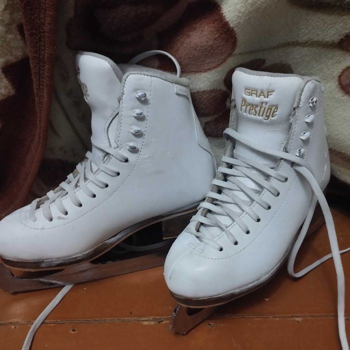 Ковзани профісійні