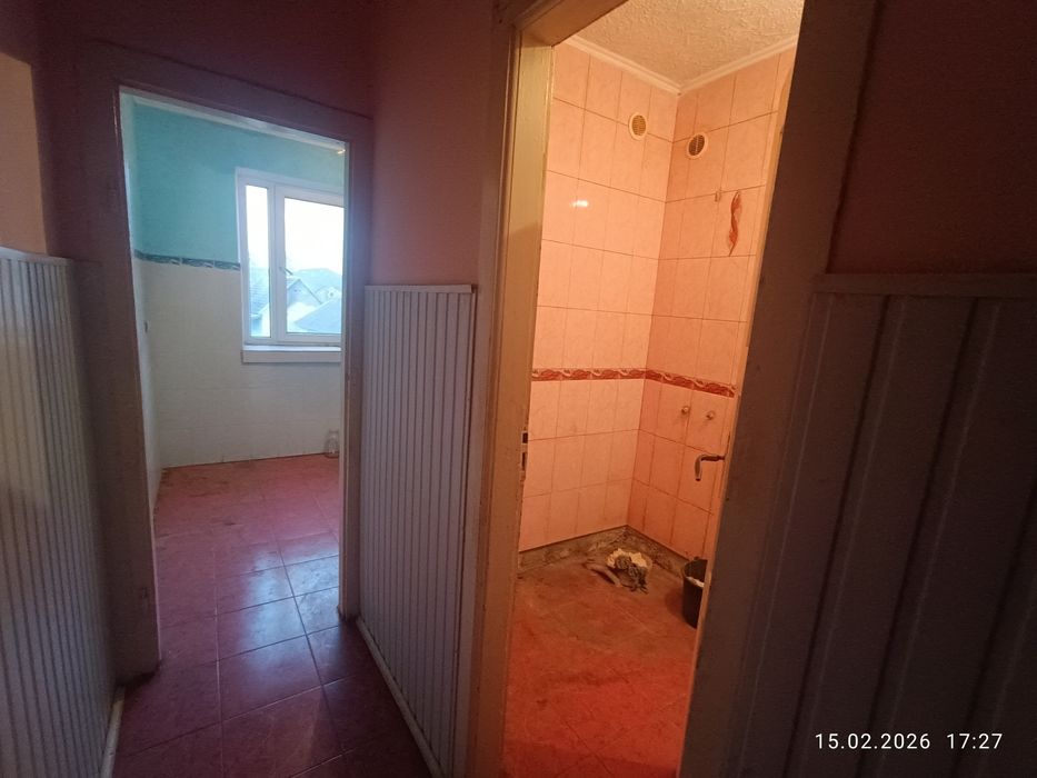 Продам ВЕЛИКУ двушку 52,1м СМТ