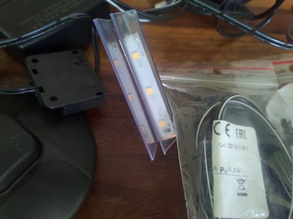 Oświetlenie LED do szafek