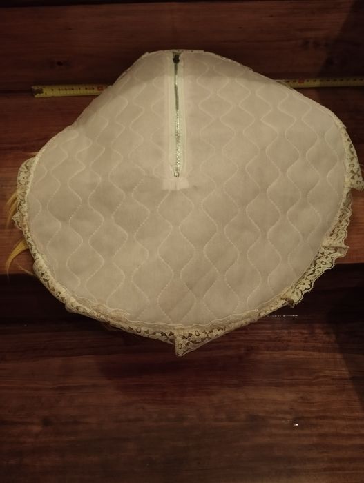 Almofada para guardar camisa de noite