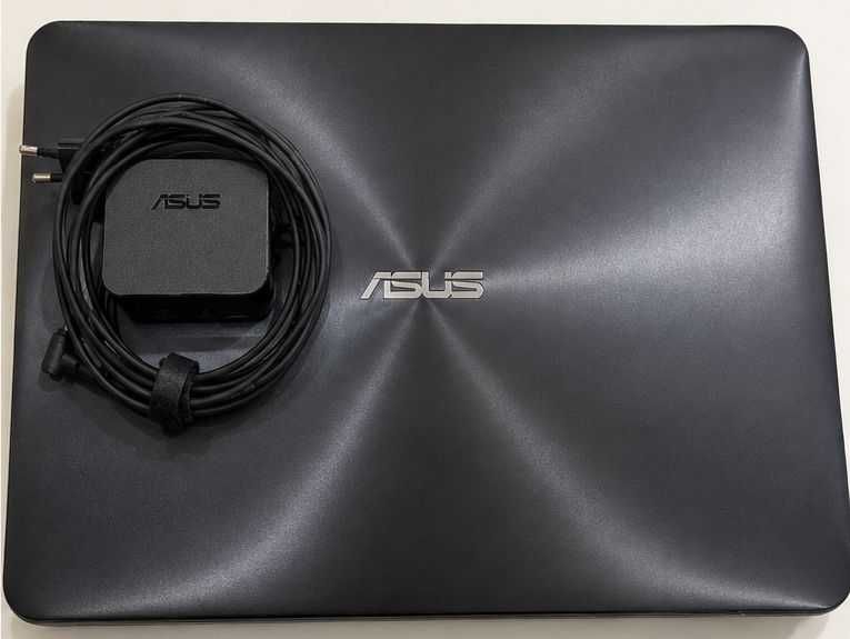 ASUS X555L — i7 | 8GB RAM | SSD 200GB + HDD 1TB | GeForce 920M