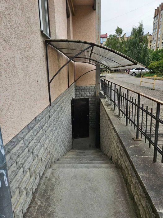 Оренда цокольного прим.110м2,обл.лікарня Пасічна_VD