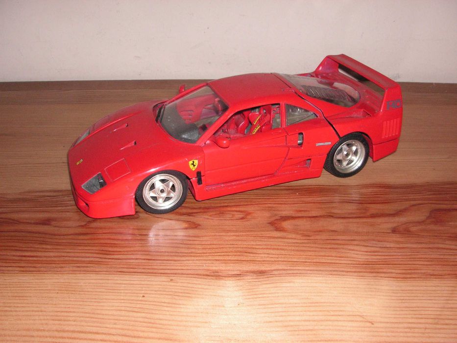Ferrari F40, Burago, 1:18, Neuzustand, Rarität! (Neu (gemäss
